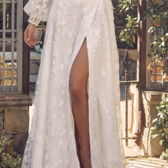 Nox Anabel Gown - Picture 2 of 4